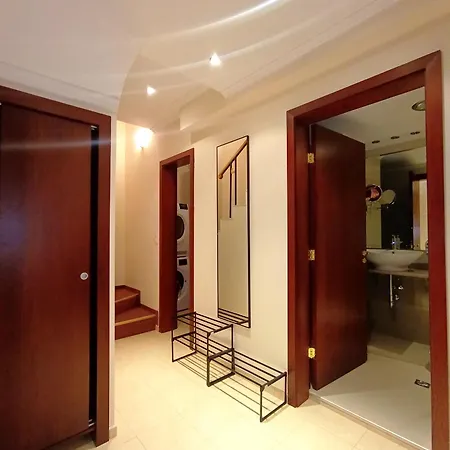 3 Next To A Lift * Bansko