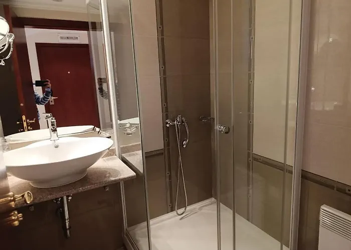 Apartment 3 Next To A Lift *