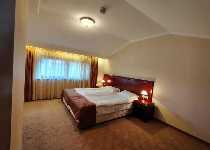 3 Next To A Lift Apartment