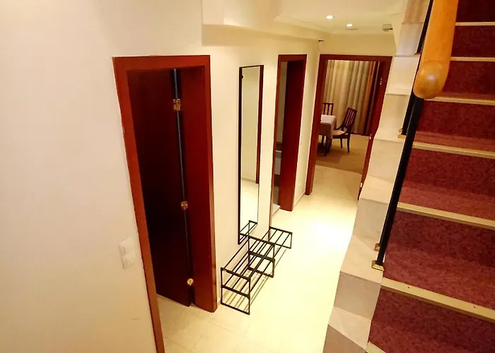 Apartment 3 Next To A Lift *